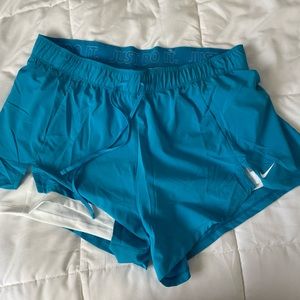 NWT Women NIKE FLEX ESSENTIAL 2- In -1 Training Short Blue XL Logo DA0453-446